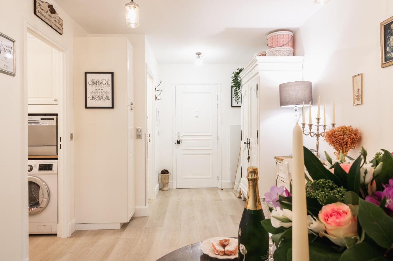 The French Boudoir Apartment Epernay Exterior photo